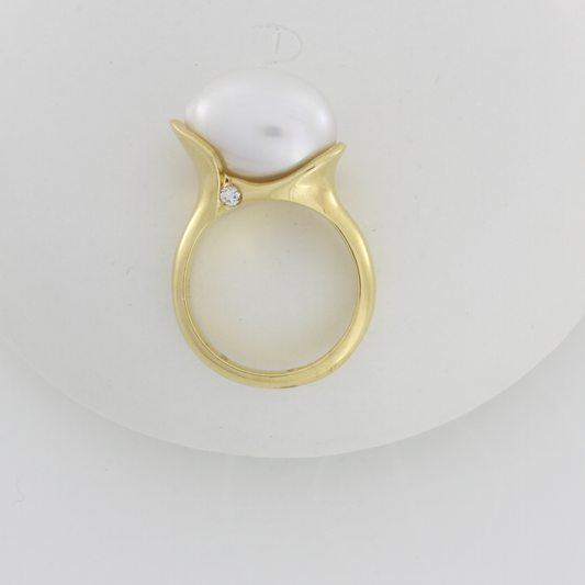 Broome Pearl & Diamond Gold Ring