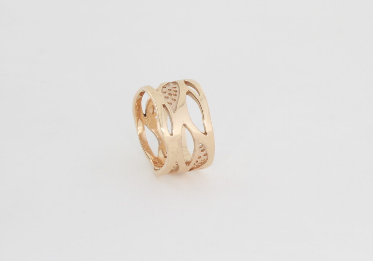 Payet Dariya's dream rose gold ring